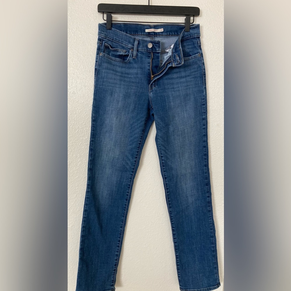 Levi jeans